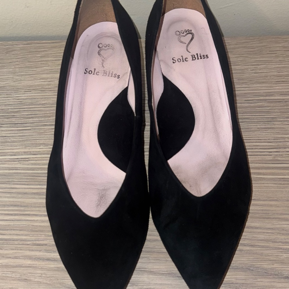 Sole Bliss Kitty: BLACK SUEDE - Picture 5 of 6